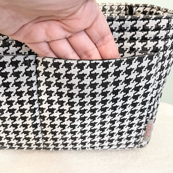 ZTUGO Women's Black Houndstooth Lightweight Versatile Universal Organizer - Picture 9 of 10